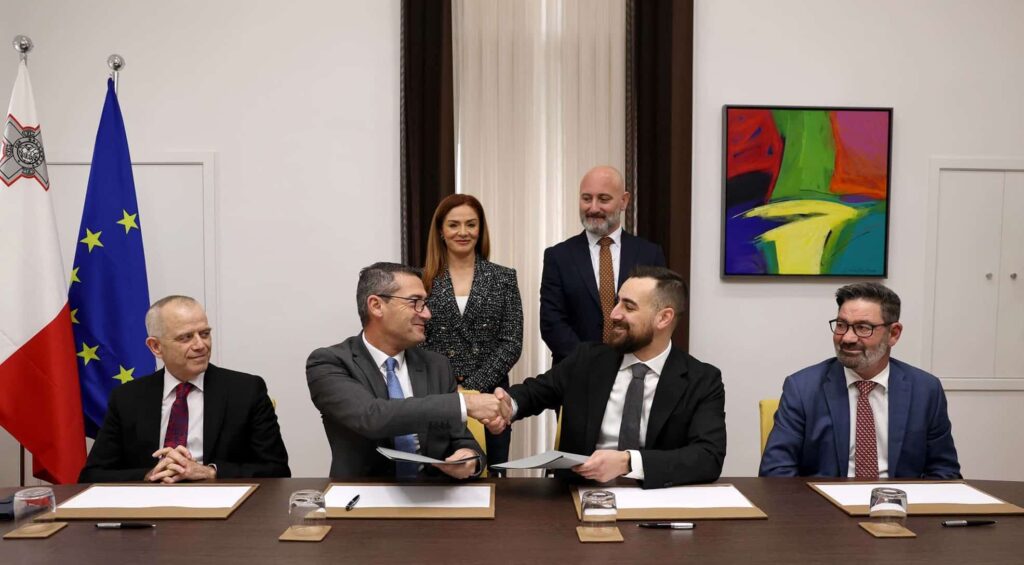 New Housing Data Agreement Between Housing Authority and ARMS Ltd